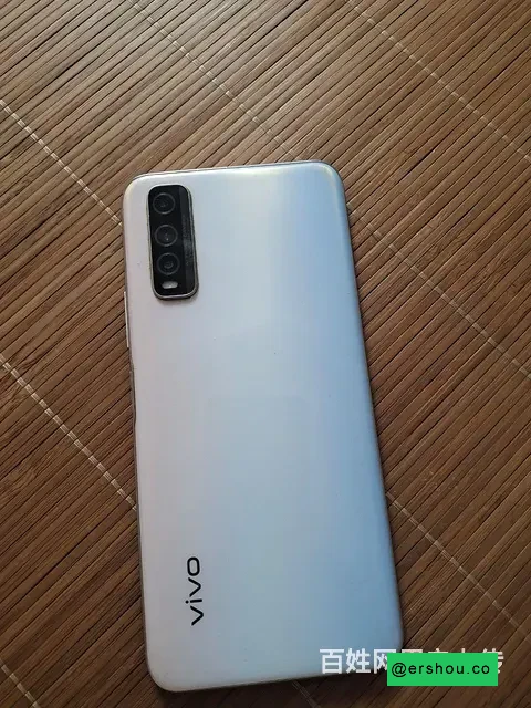 闲置vivo Y70t手机转让，8+128G全网通5G，成色如图