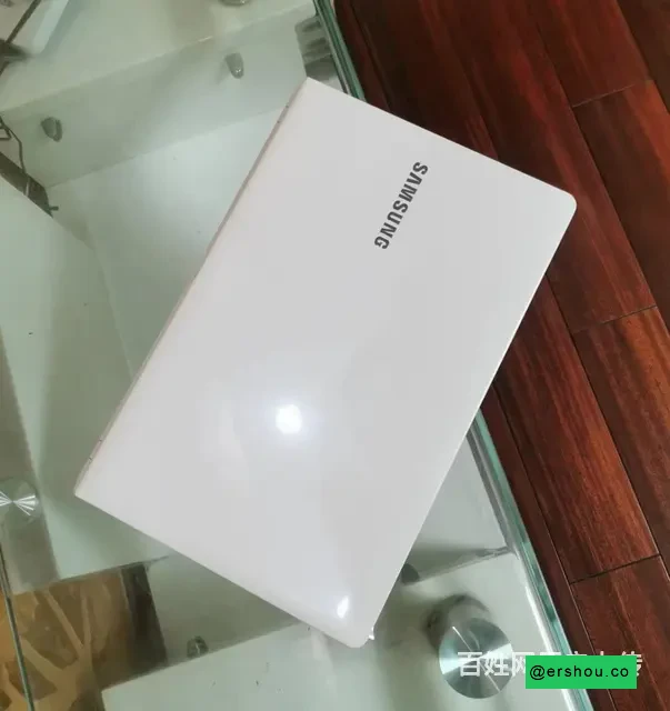 自用三星i5四核笔记本，8G内存256G固态，很新