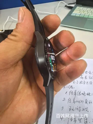 转让华为智能手表GT 功能正常电池续航短 带充电盘 一口…