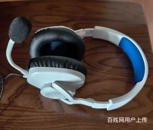 低价转让全新JBL头戴式包耳耳机，音质好